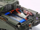 Modellbatteripakken er installert bak under motordekket, som er magnetfestet for enkel og rask tilgang ved behov. thumbnail