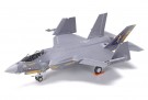 1/72 F-35C LIGHTNING II Skala Byggesett thumbnail